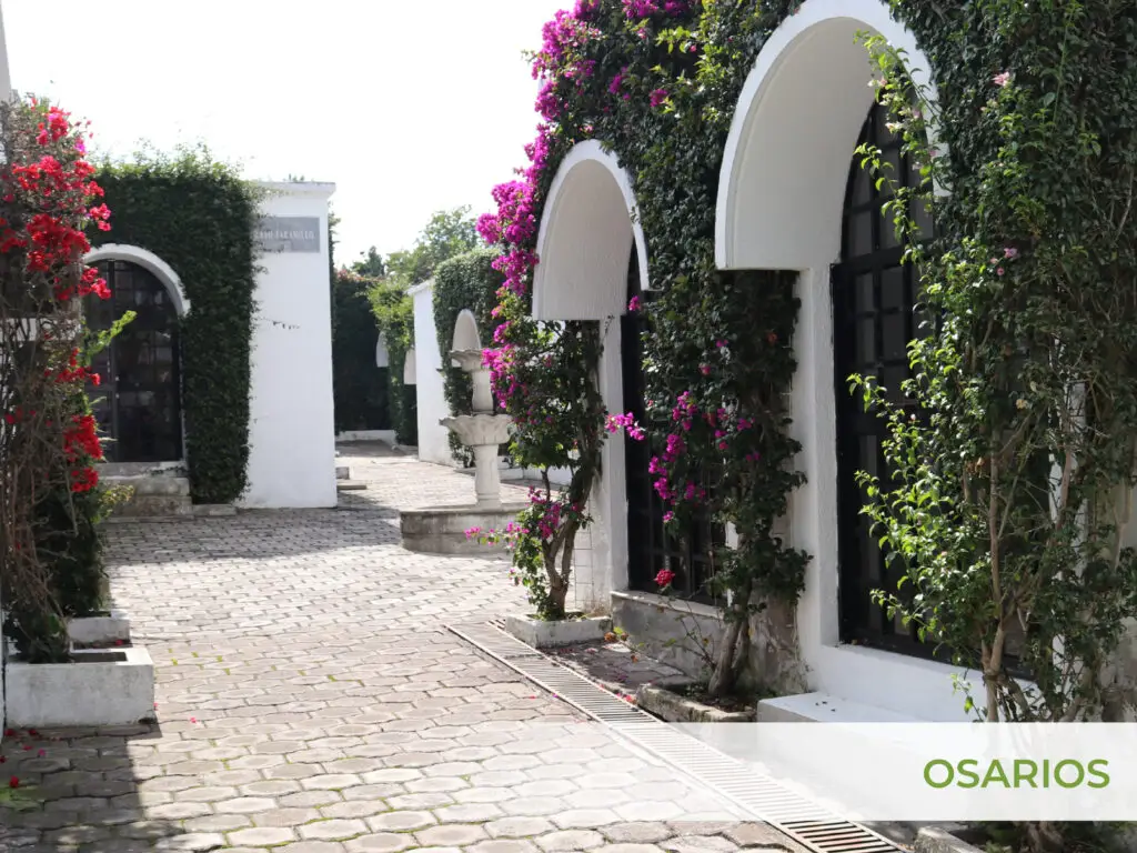 Osarios - Jardines del Valle